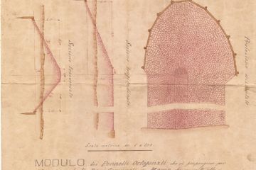 Opera di contenimento con assi di legno e sassi per la roggia Stornotto.<br>(Fonte: archivio storico comunale)